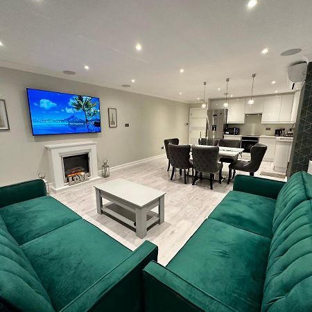 Luxury House Apartman Greenford  Kültér fotó