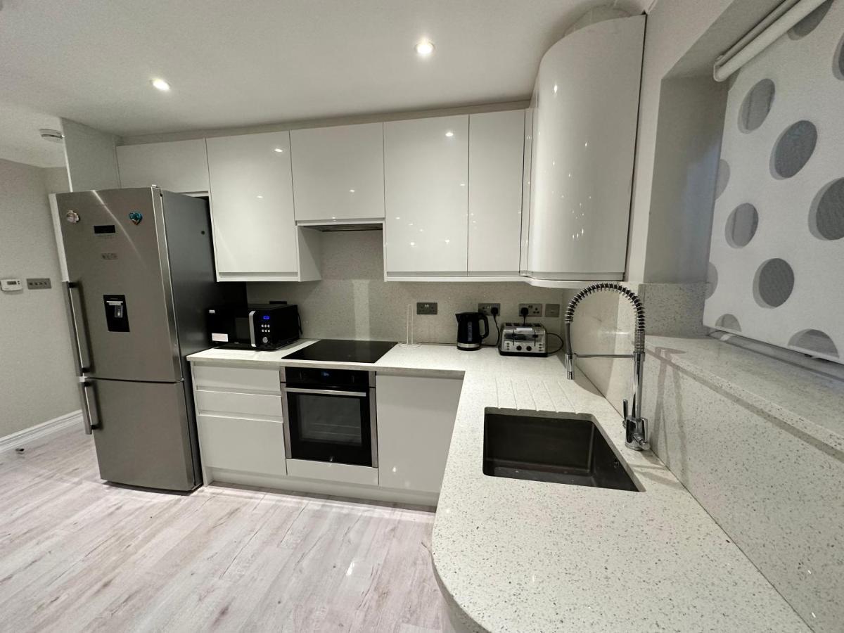 Luxury House Apartman Greenford  Kültér fotó