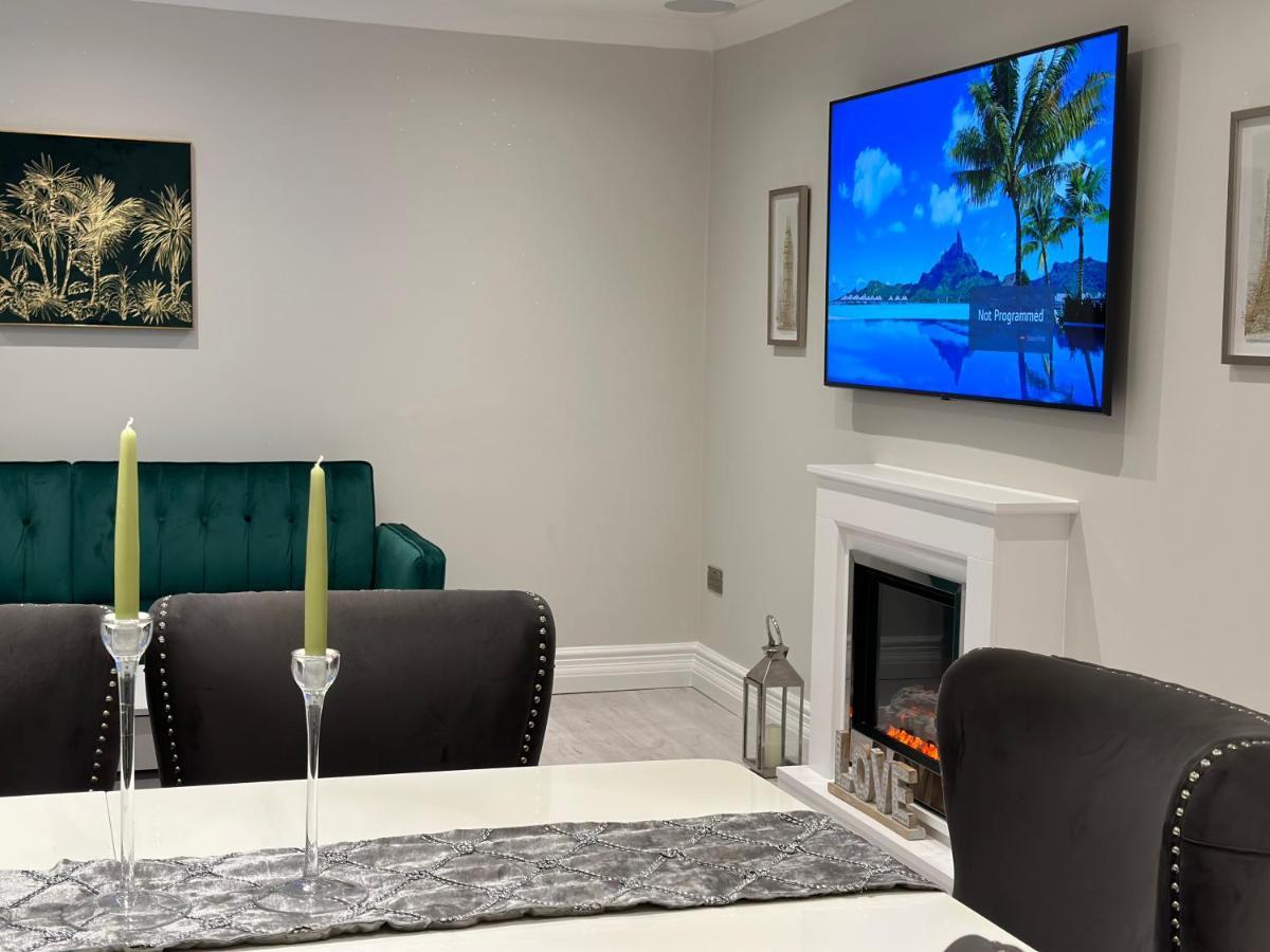 Luxury House Apartman Greenford  Kültér fotó