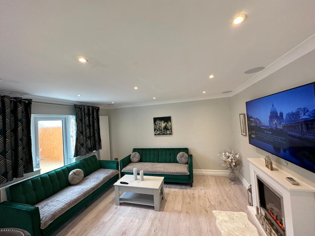 Luxury House Apartman Greenford  Kültér fotó