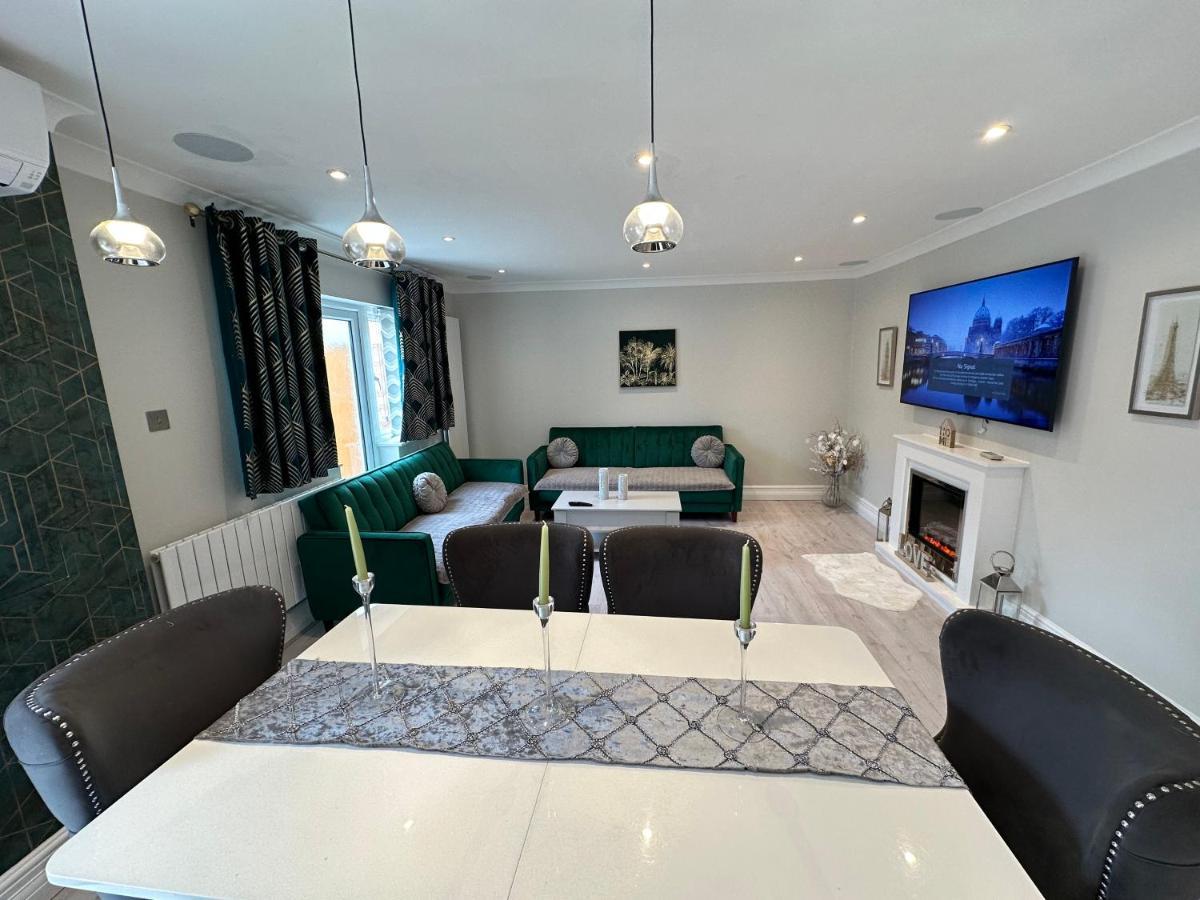 Luxury House Apartman Greenford  Kültér fotó