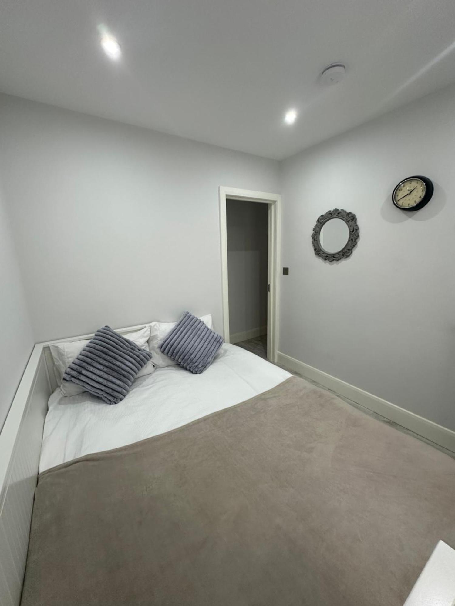 Luxury House Apartman Greenford  Kültér fotó